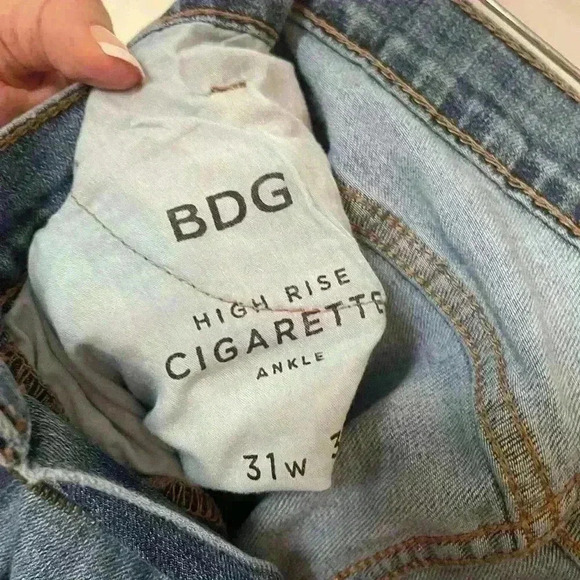 BDG High Rise Cigarette Ankle Jeans - Picture 3 of 5